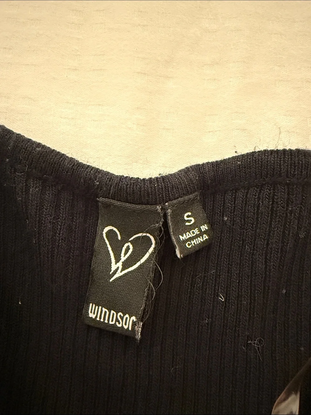 WINDSOR TOP